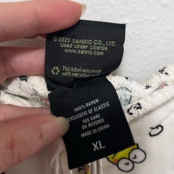 KEROPI By Sanrio Milkmaid Blouse Top Smocked Back In Cream Size XL - Picture 4 of 8